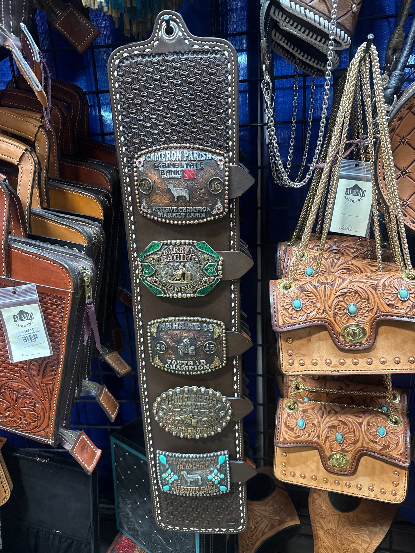 Buckle Holder - Windmill Chocolate