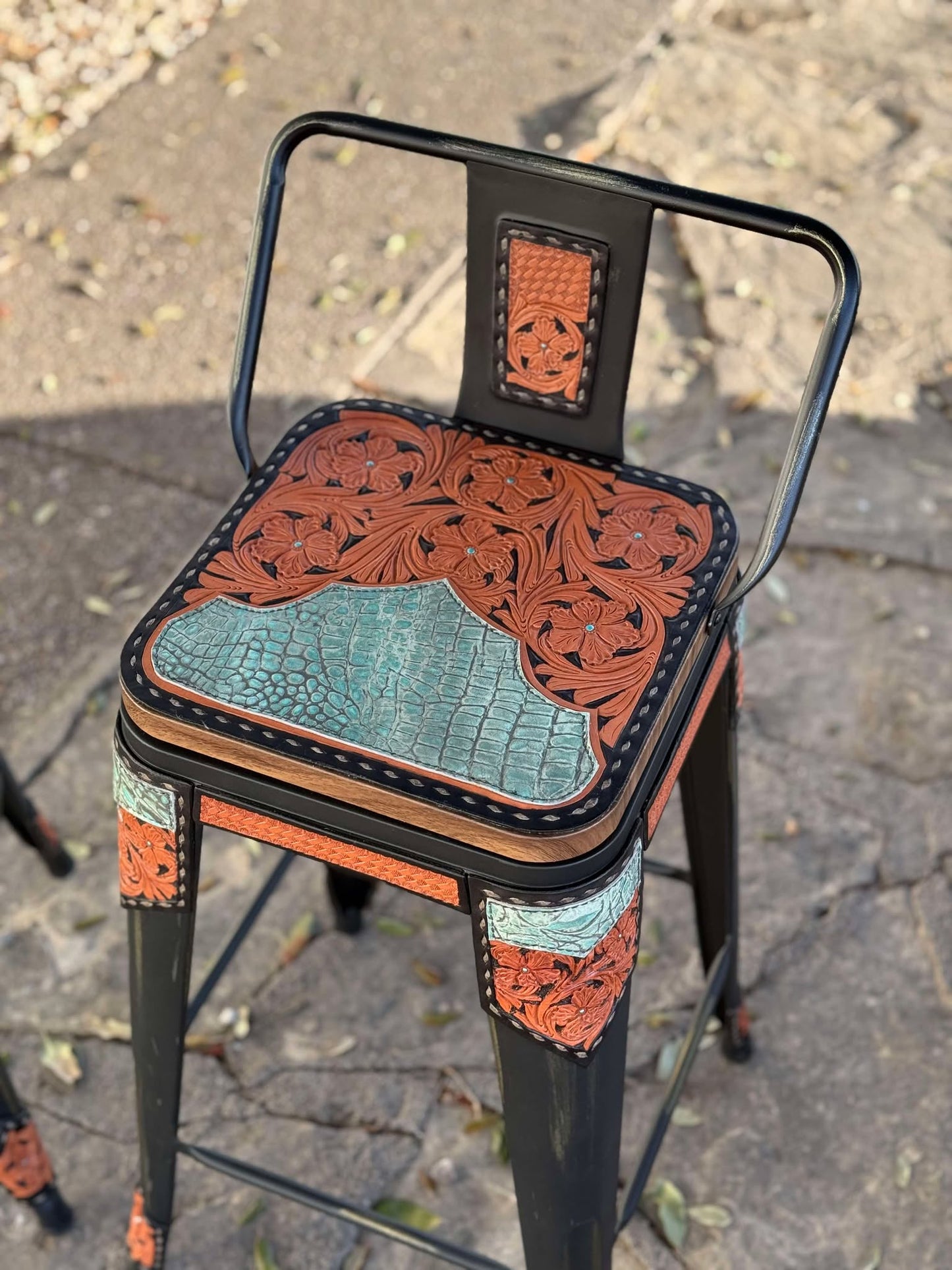 (PRE-ORDER) Turquoise Gator Bar Stools w/ Short Back
