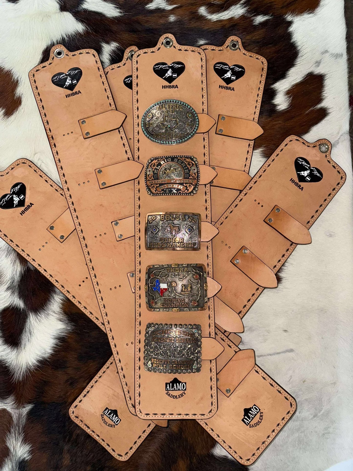 Add a custom logo (BUCKLE HOLDER)