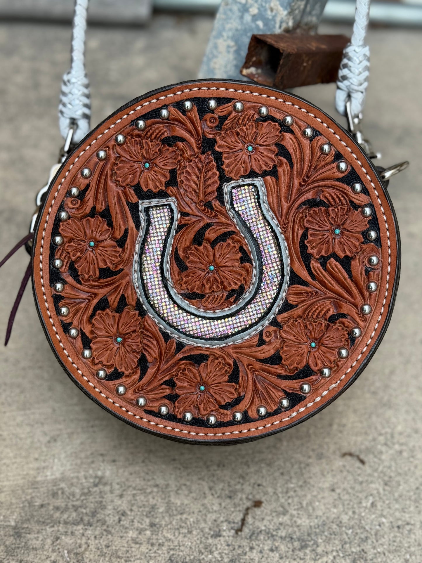 8" Canteen- Horse Shoe