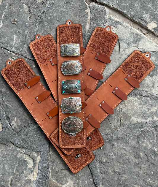 Trophy Buckle Holder | Oakleaf