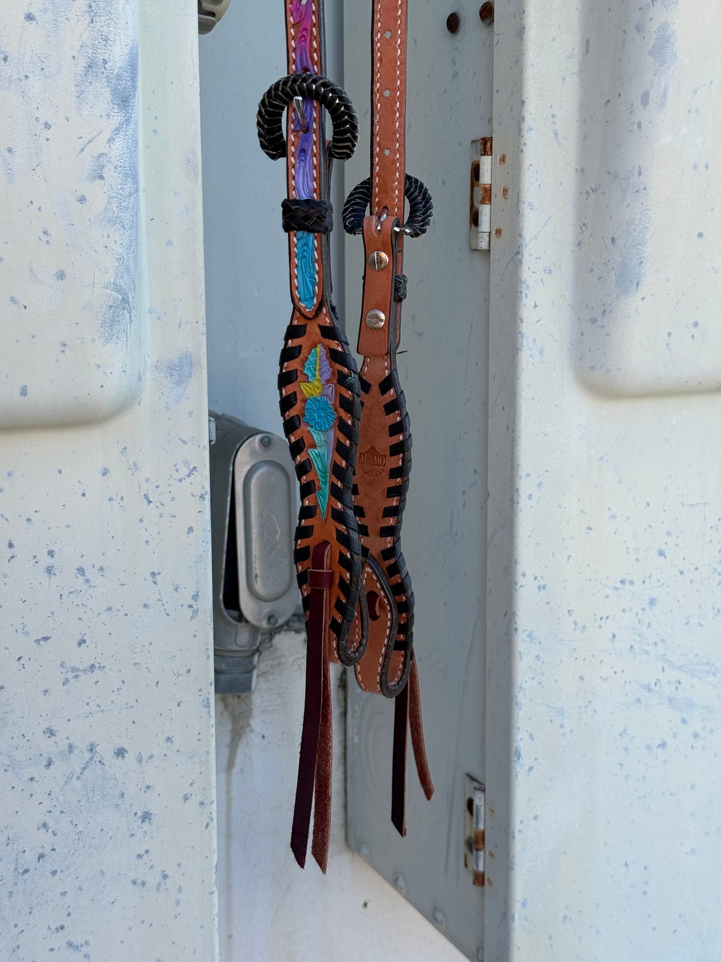 2074-Neon Cowgril 5/8" Wave one ear headstall