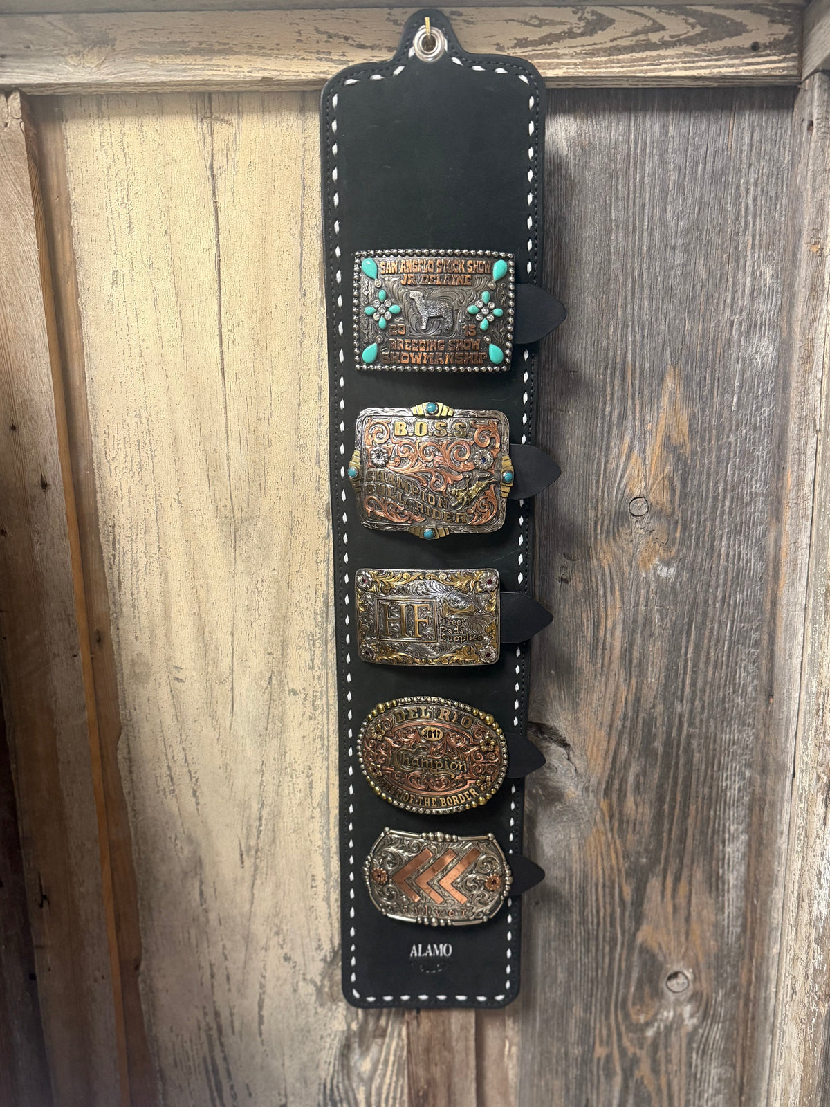 Trophy Buckle Holder | TBS Black