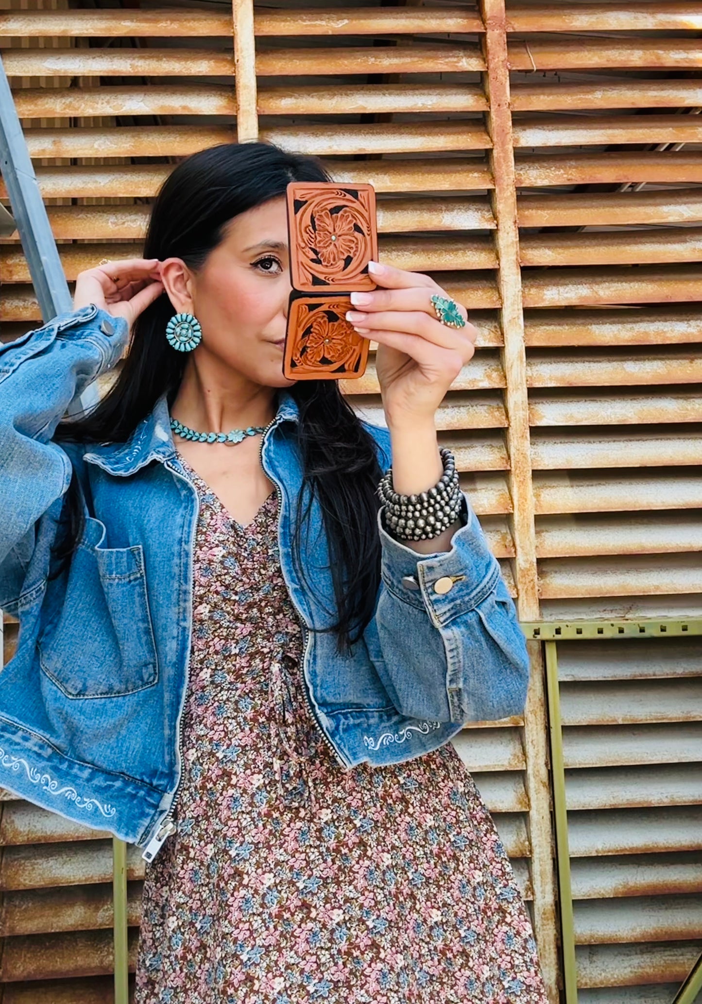 El Pinto- Compact Mirror