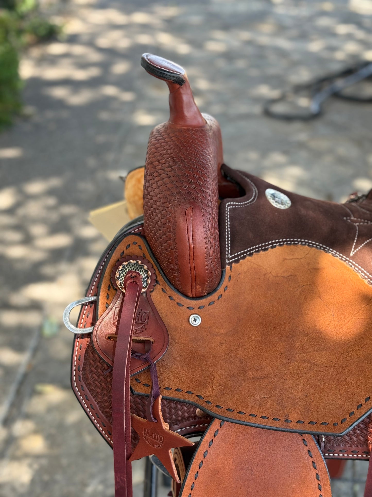 14" The Outlaw Barrel Saddle
