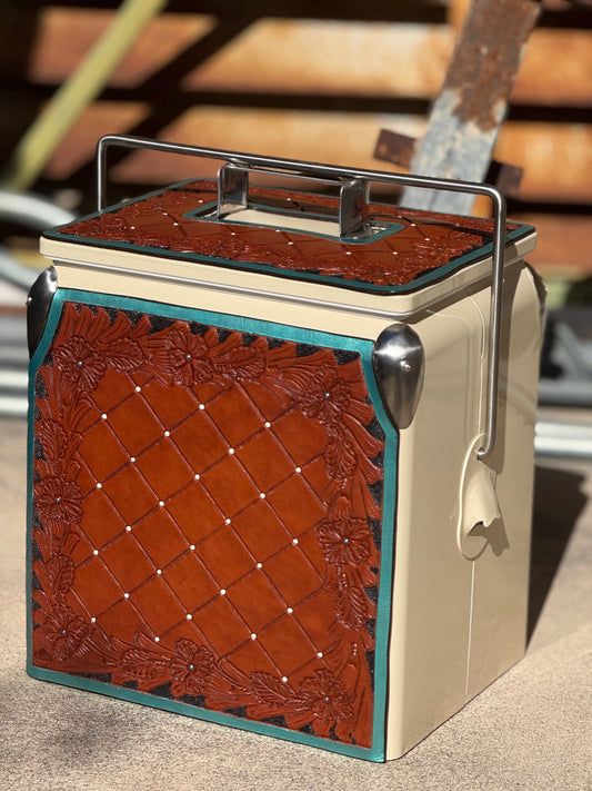 Retro Rodeo Cream Cooler- El Pinto (full border)