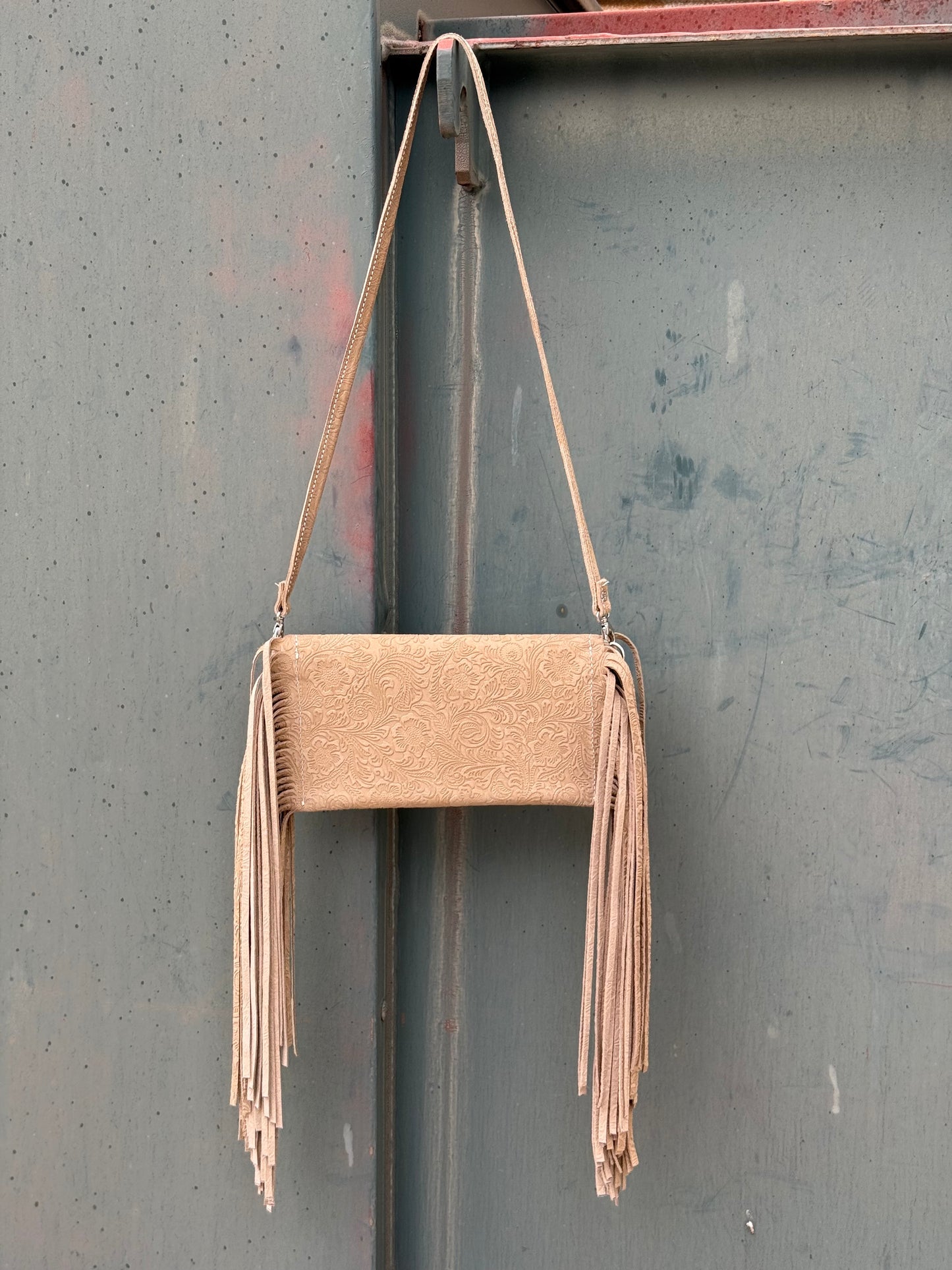 Fringe Clutch- Turquoise Stone (cream)