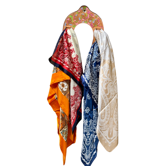 Horse Shoe Wild Rag Holder w/ Conchos- Confetti