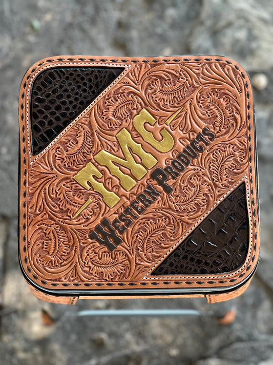 (PRE-ORDER) Set of 2 Bar stools w/ oakleaf