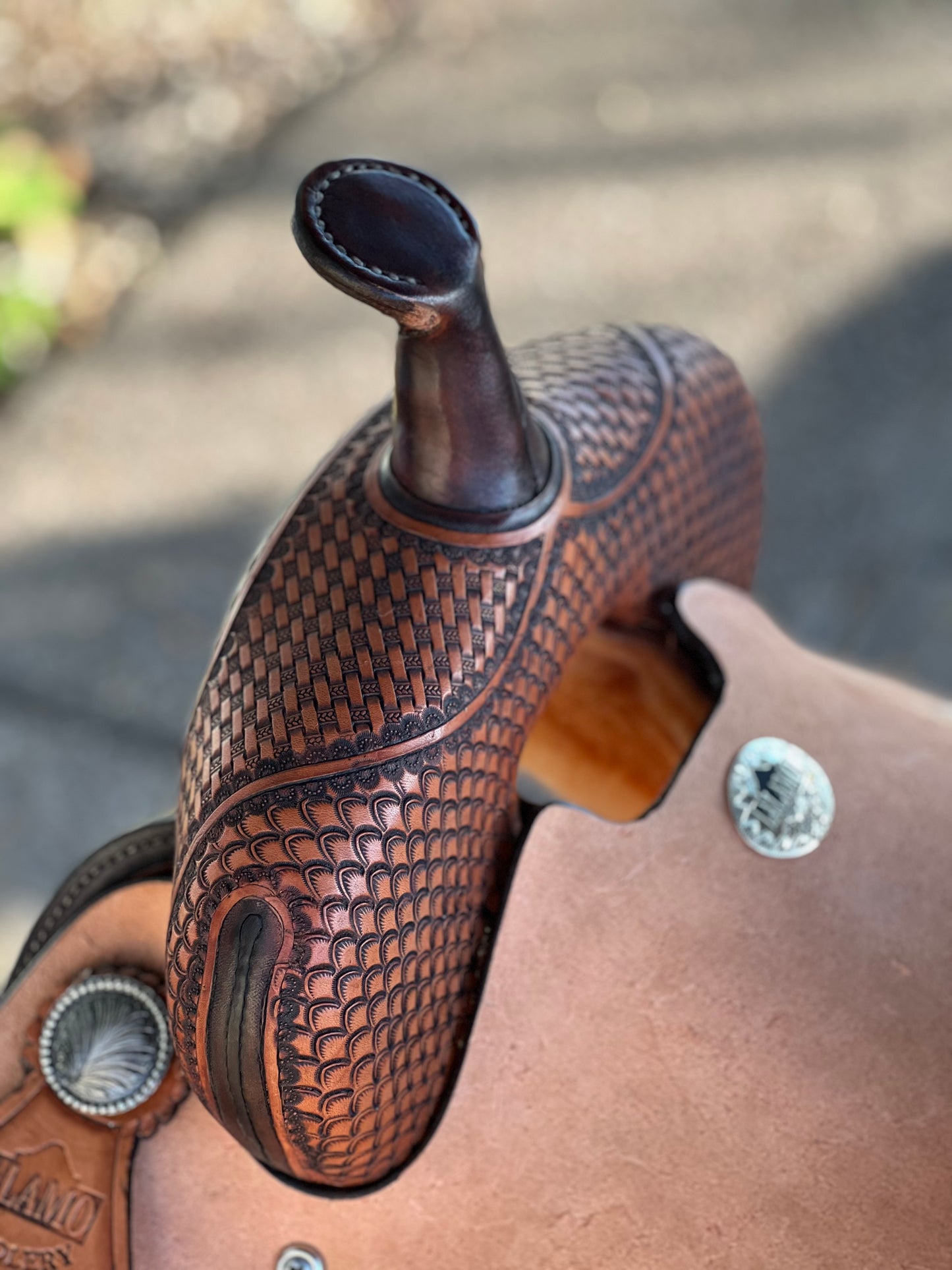 Western Desert Barrel Saddle