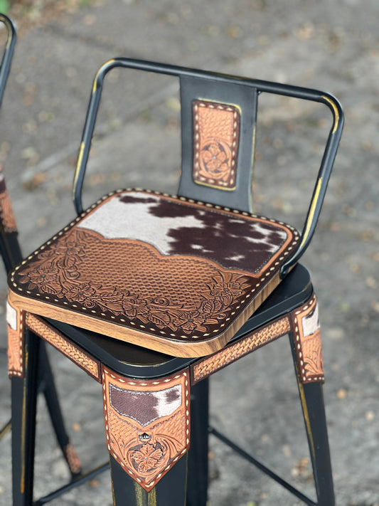 (PRE-ORDER) COW SUEDE INLAY Barstools w/ Short Back