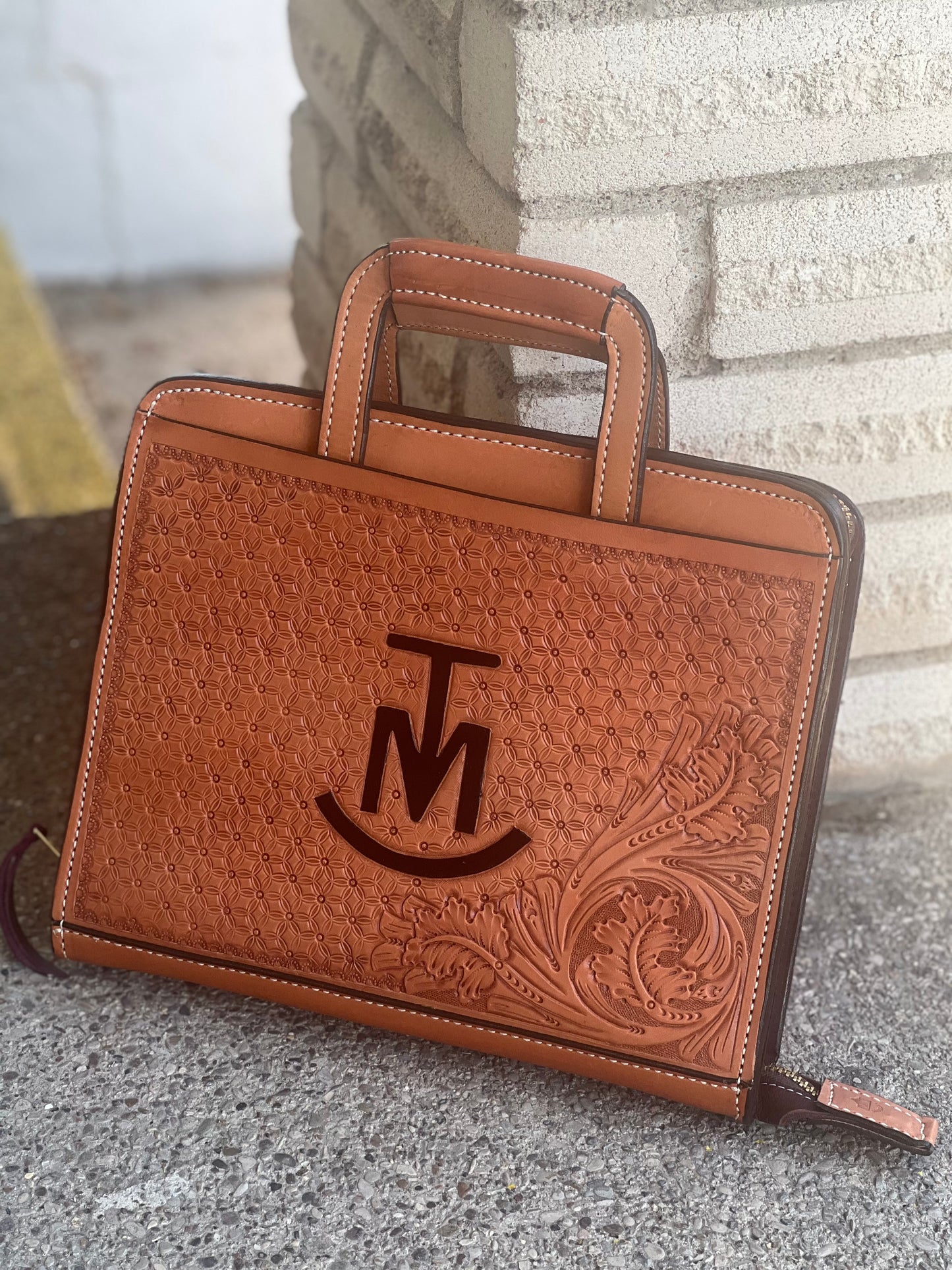 Add a custom Brand/Logo