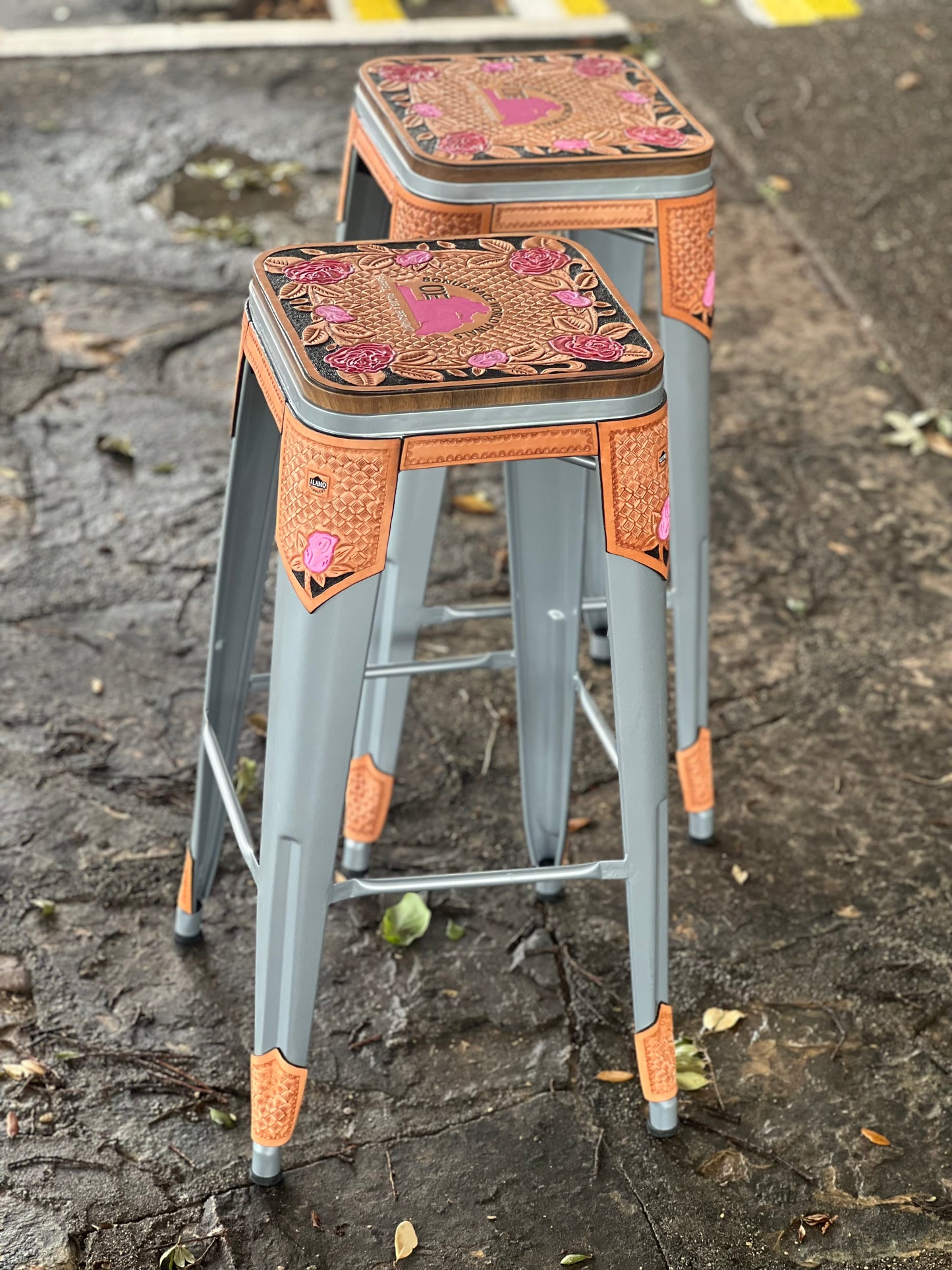 (PRE-ORDER) Rose Bar stools