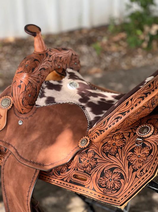 15" El pinto (Two-toned leather w/ Cheyanne roll) Barrel Saddle