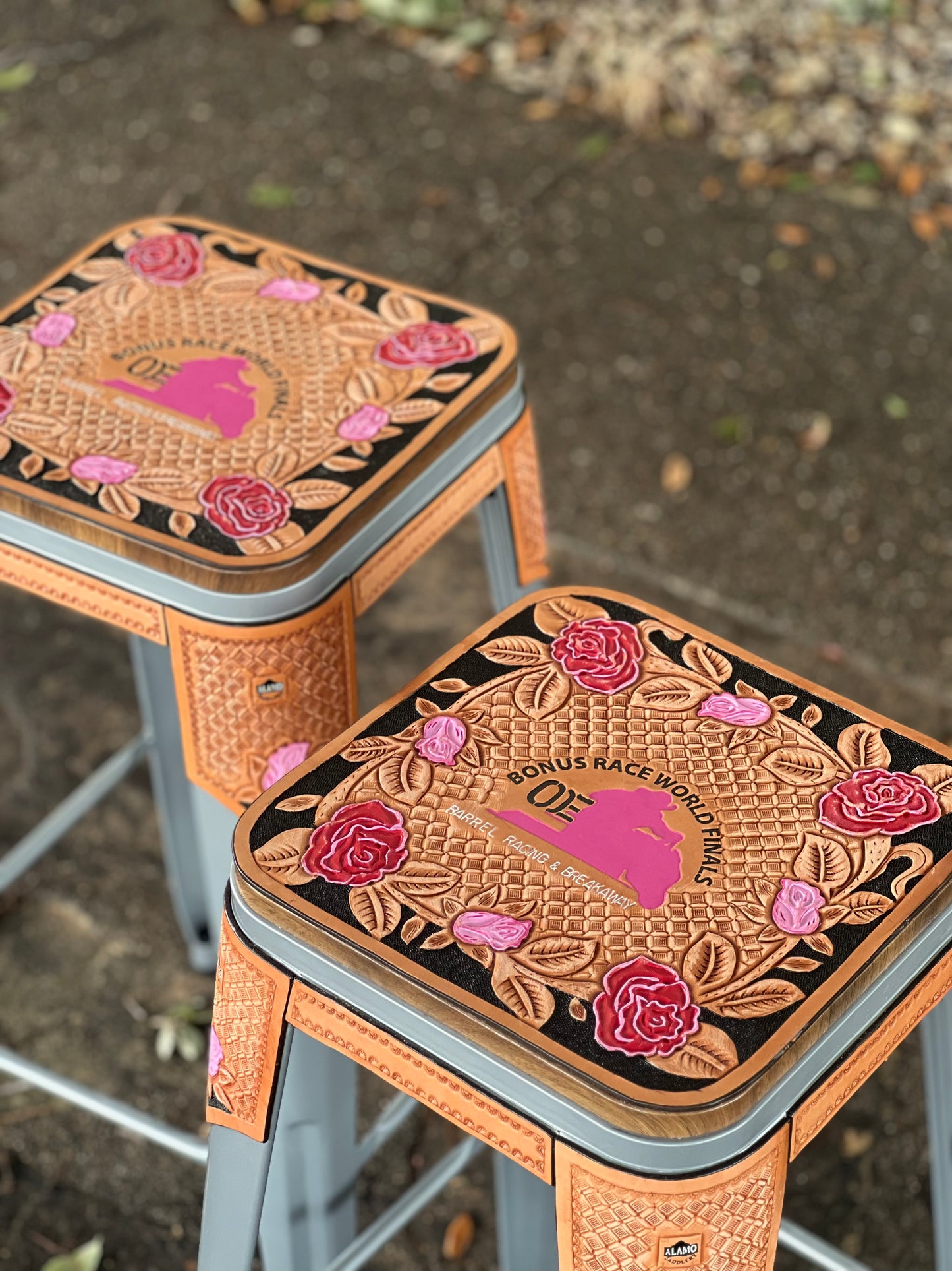 (PRE-ORDER) Rose Bar stools