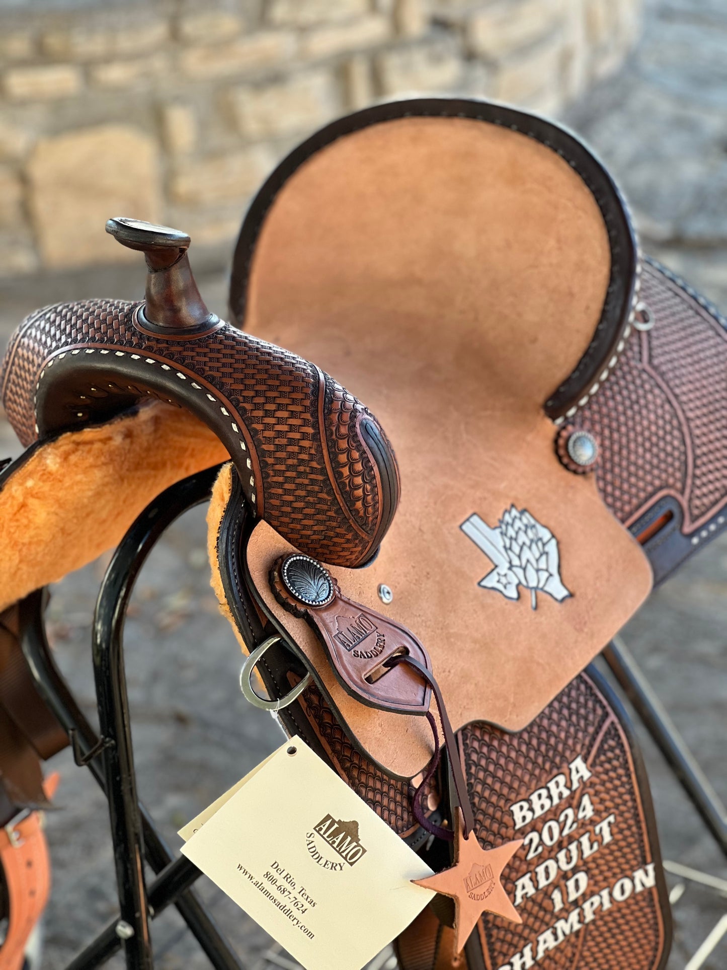 Western Desert Barrel Saddle