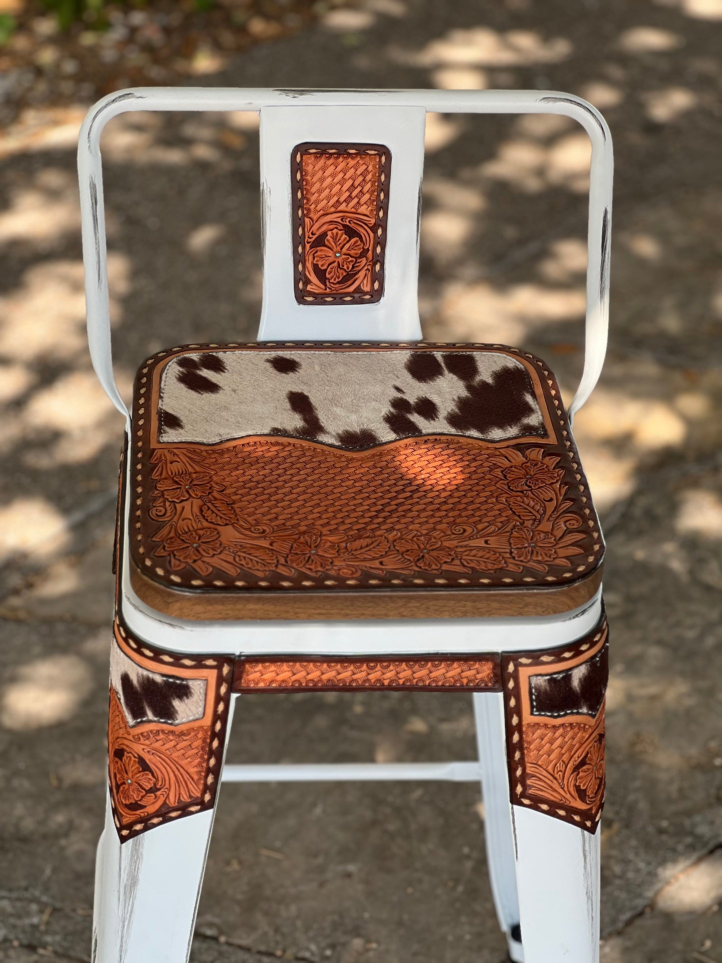 (STOCK!) SET OF 2 WHITE SWIVEL BAR STOOLS WITH COW SUEDE INLAY