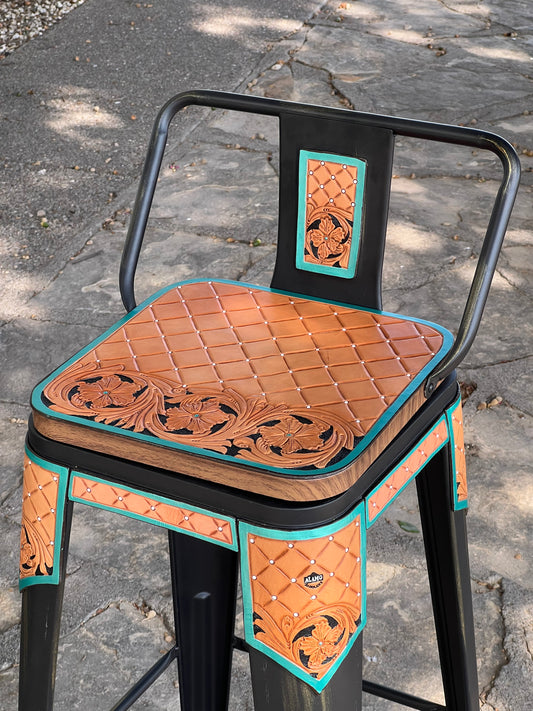 (STOCK!) SET OF 2 30" El Pinto w/ Black Short Black Bar Stools