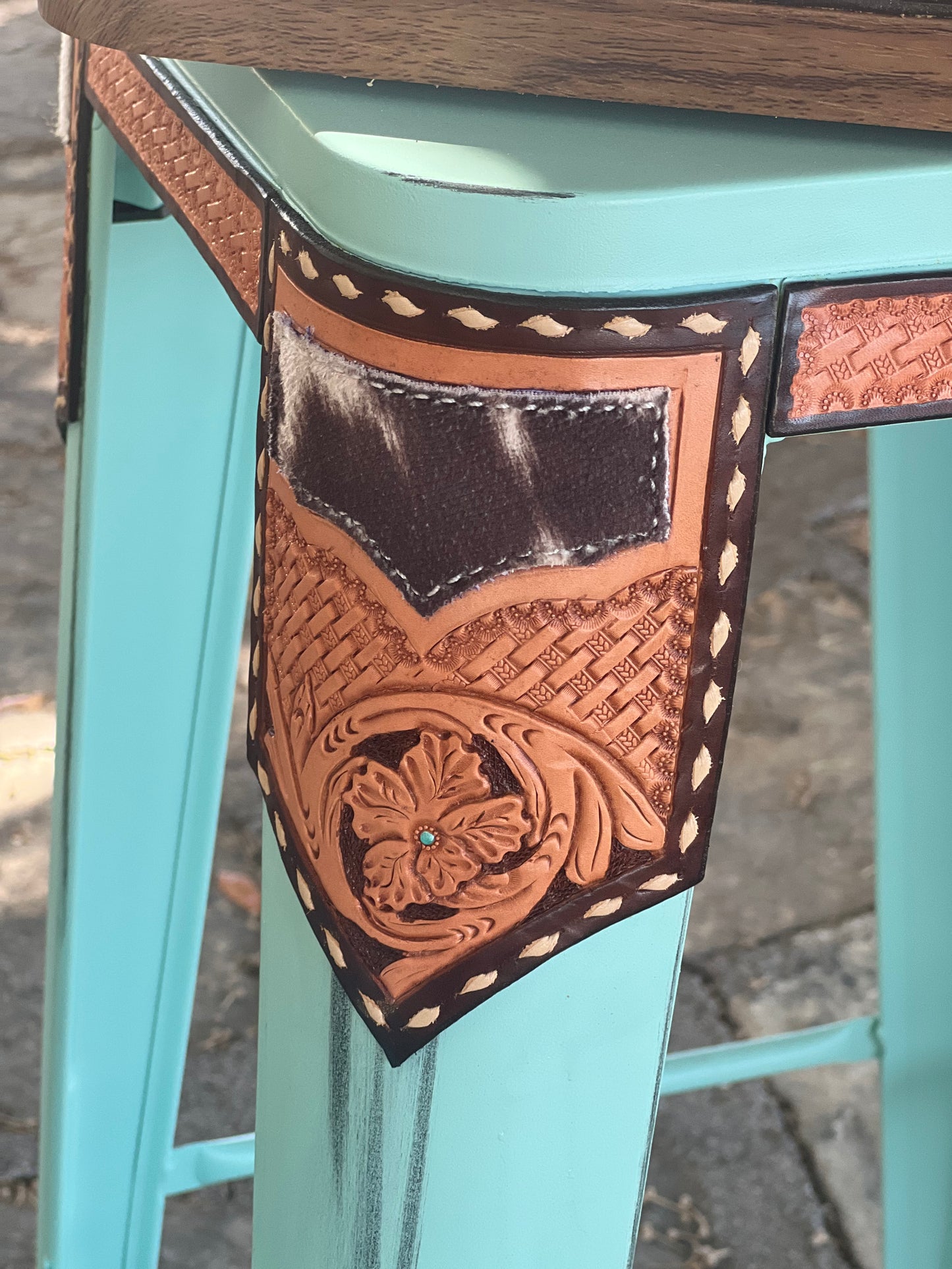 (PRE-ORDER) COW SUEDE INLAY Barstools w/ Short Back