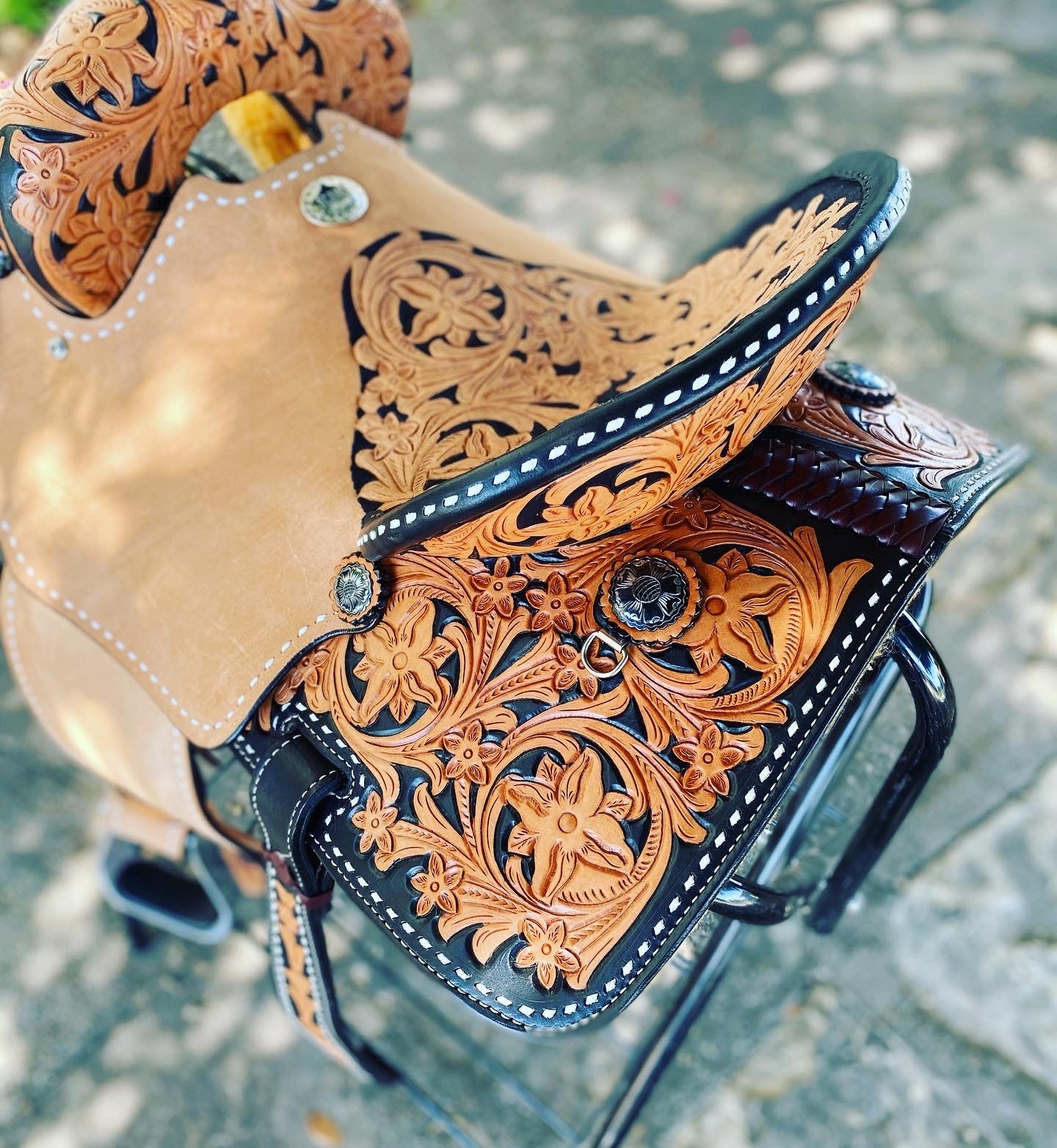 15"/ 16" Sunrise Barrel Saddle