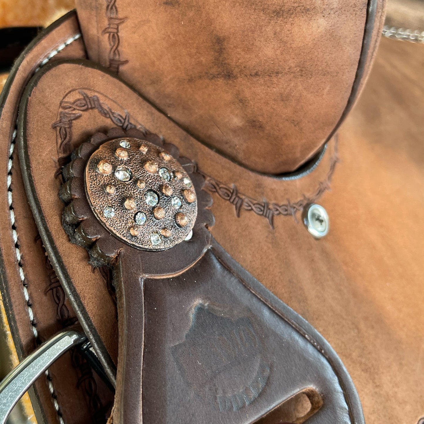 Alamo Air Barrel Saddle