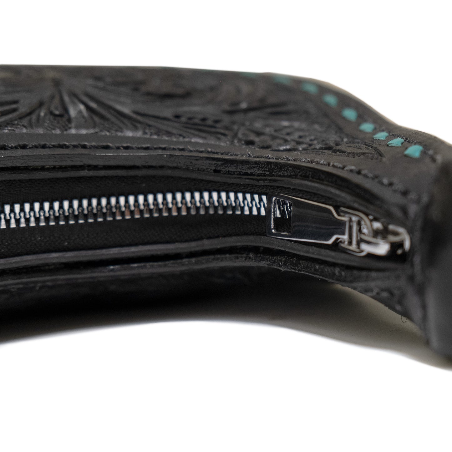 Alamo Mini- Silver Buckstitch