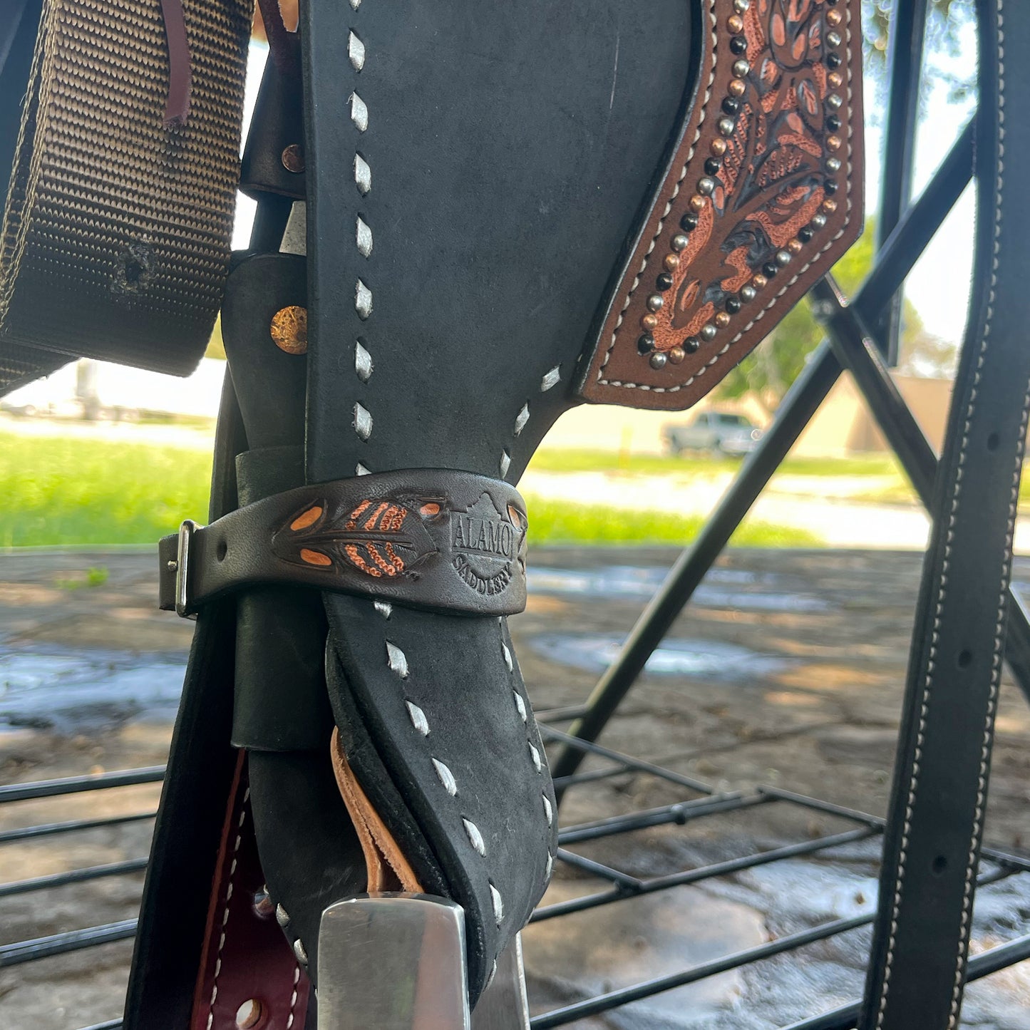 Sunrise Barrel Saddle