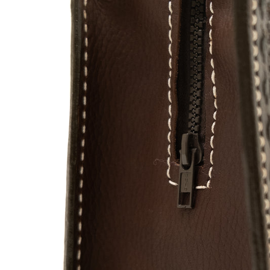 Shaving kit rough out toast leather with black lace buckstitch