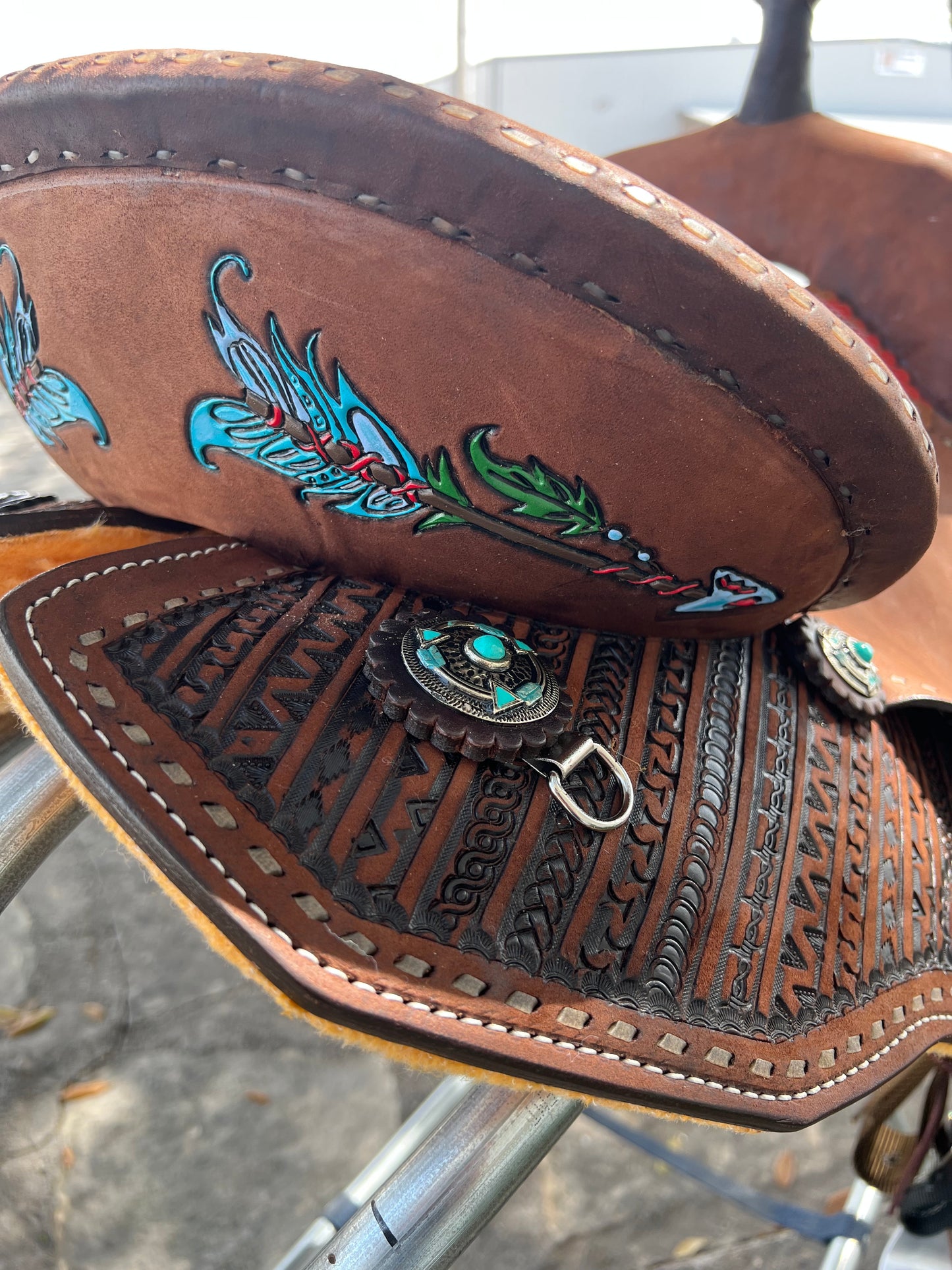 15" Aztec Arrow Air Barrel Saddle