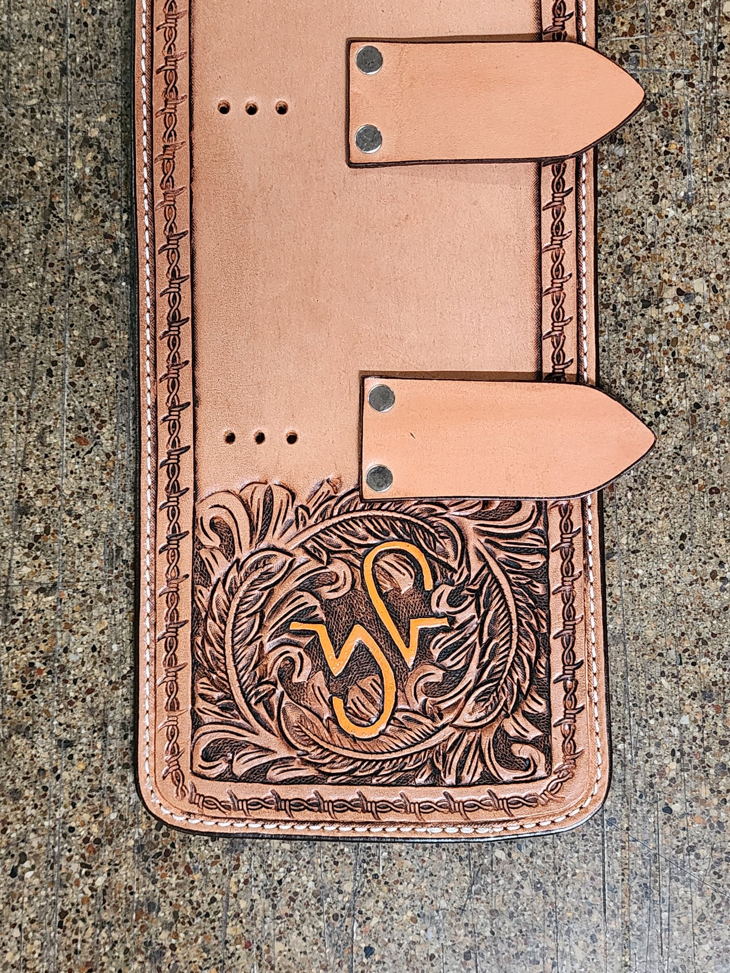 Add a custom logo (BUCKLE HOLDER)