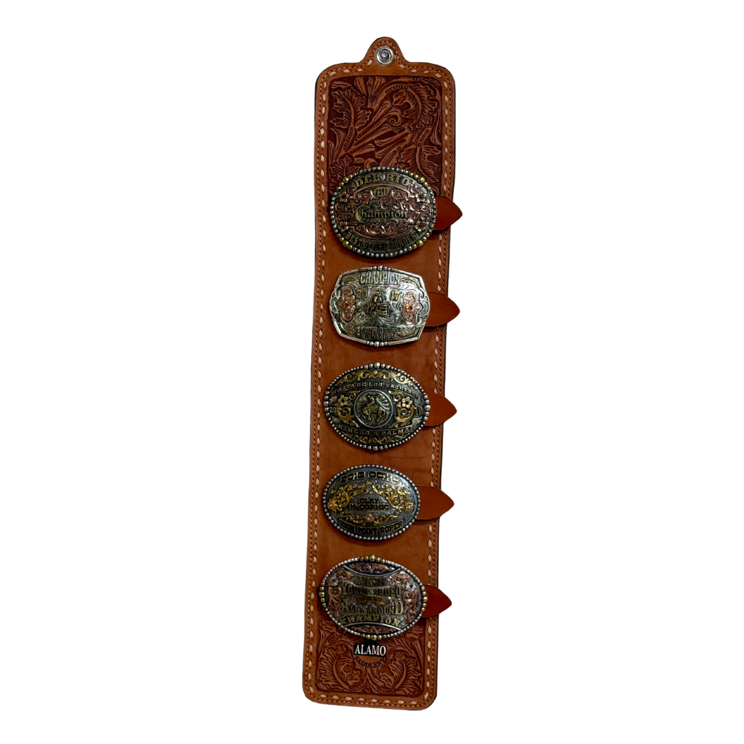 Trophy Buckle Holder | Oakleaf