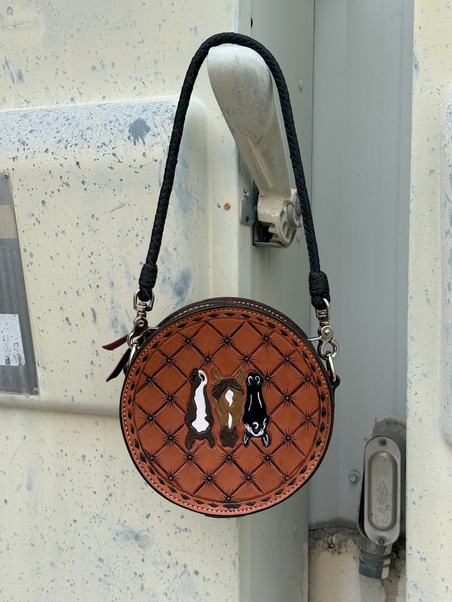 8" Canteen Wild houses