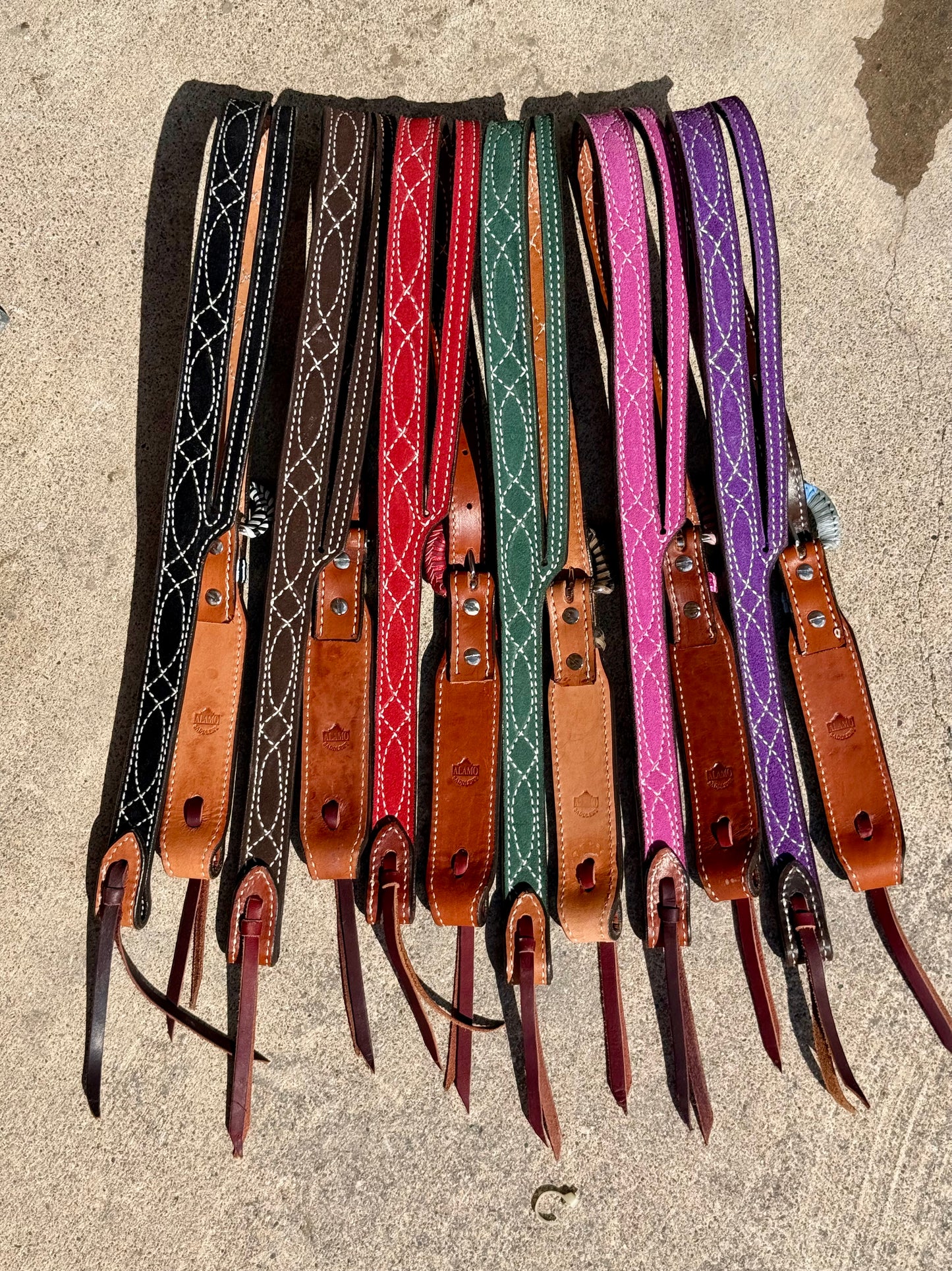 Slit ear - Hunter Green Cowboy Stitch