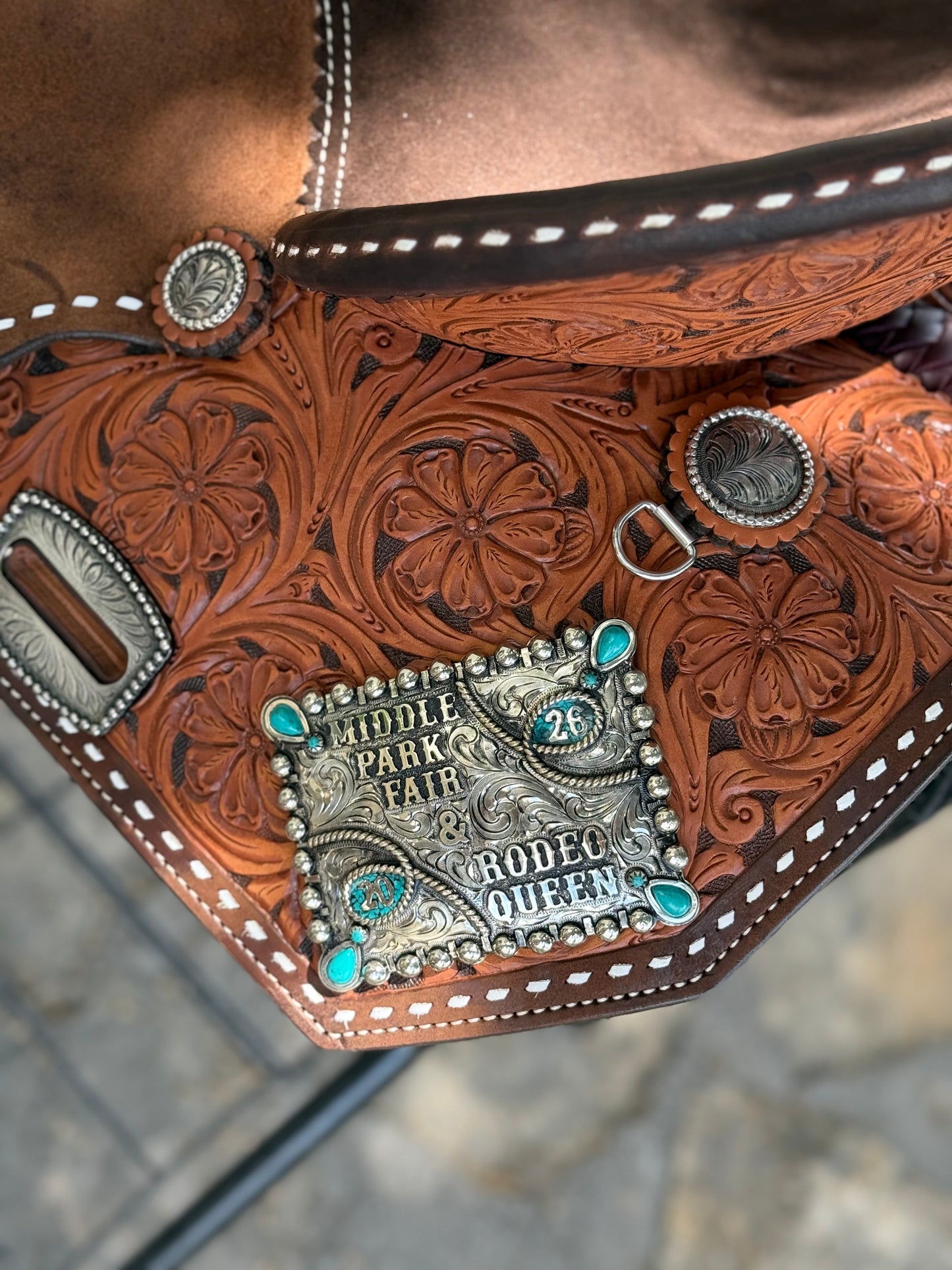 Add a custom pair of saddle plates to your saddle
