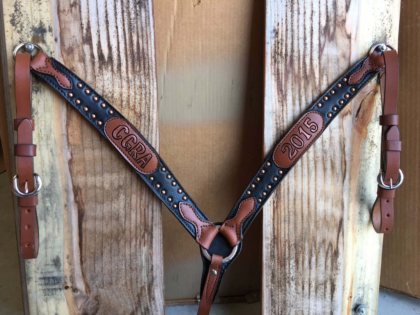 Rodeo Award | 1.75" Contoured Breastcollar w/ overlay & SS spots (8)