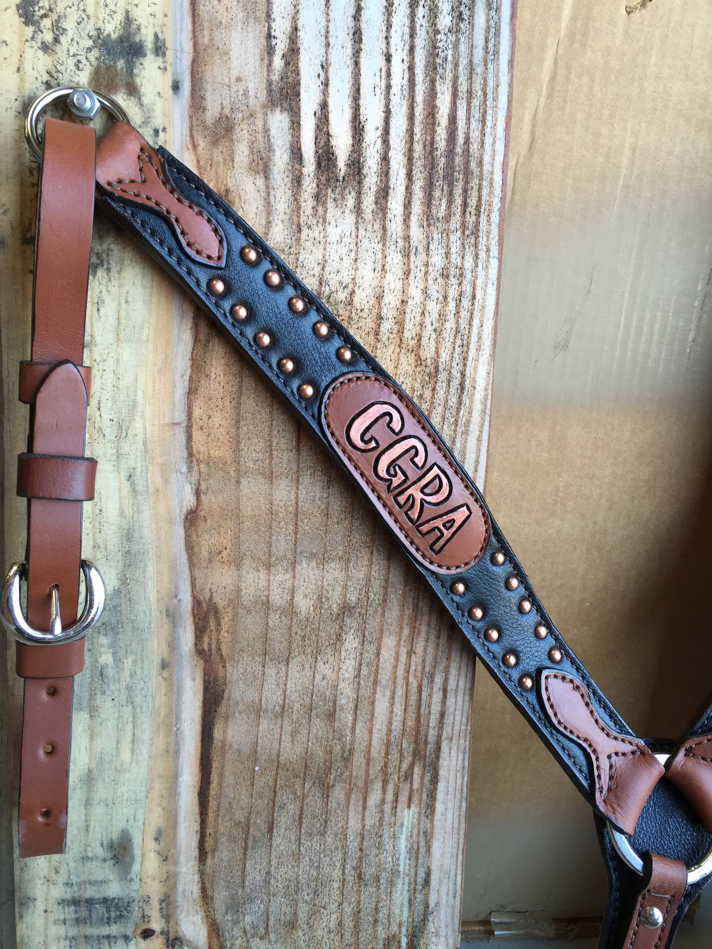 Rodeo Award | 1.75" Contoured Breastcollar w/ overlay & SS spots (8)
