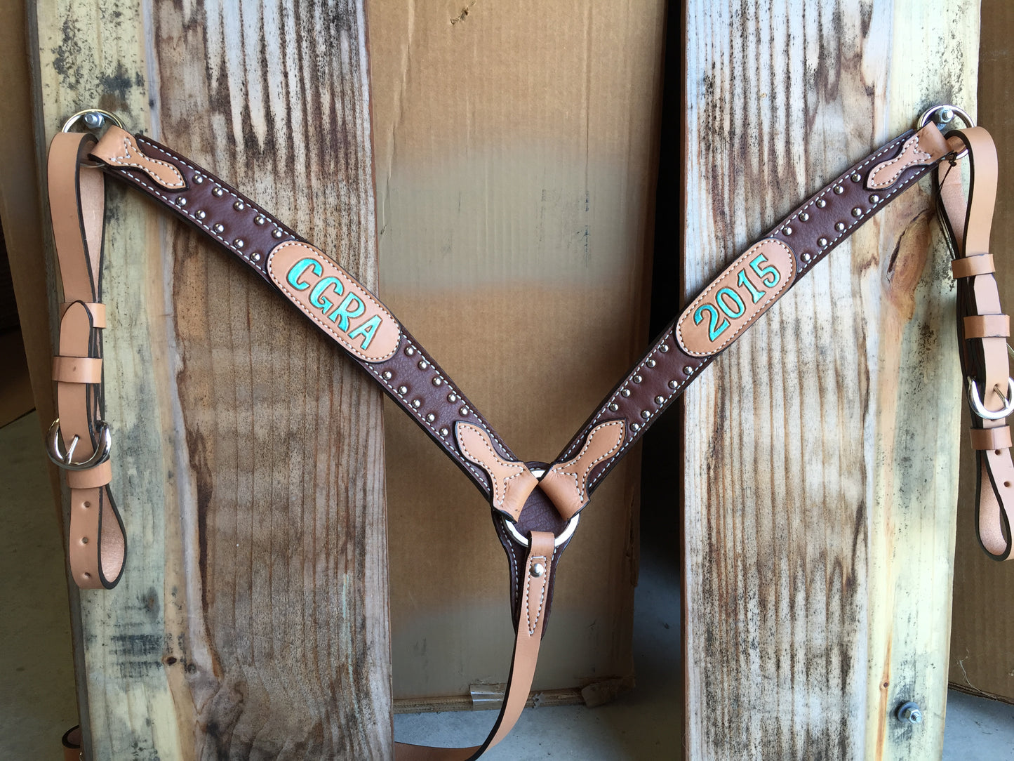 Rodeo Award | 1.75" Contoured Breastcollar w/ overlay & SS spots (8)