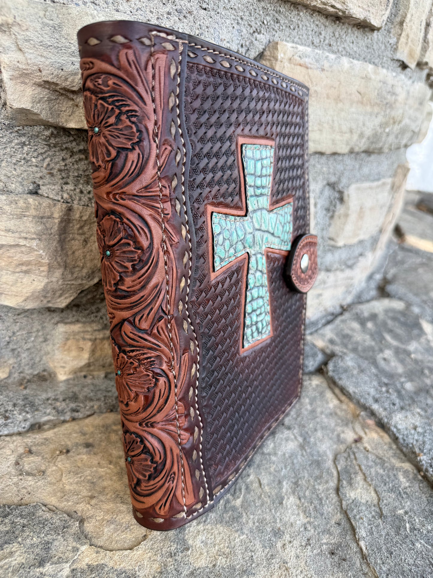 #16 Bible cover Turquoise gator cross on toast (ONE OF ONE ONLY)