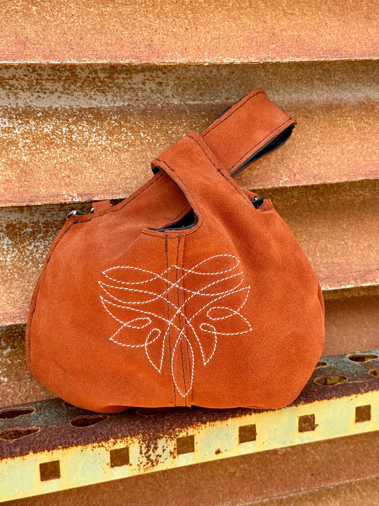 CATTLE BELL BAG- RUST