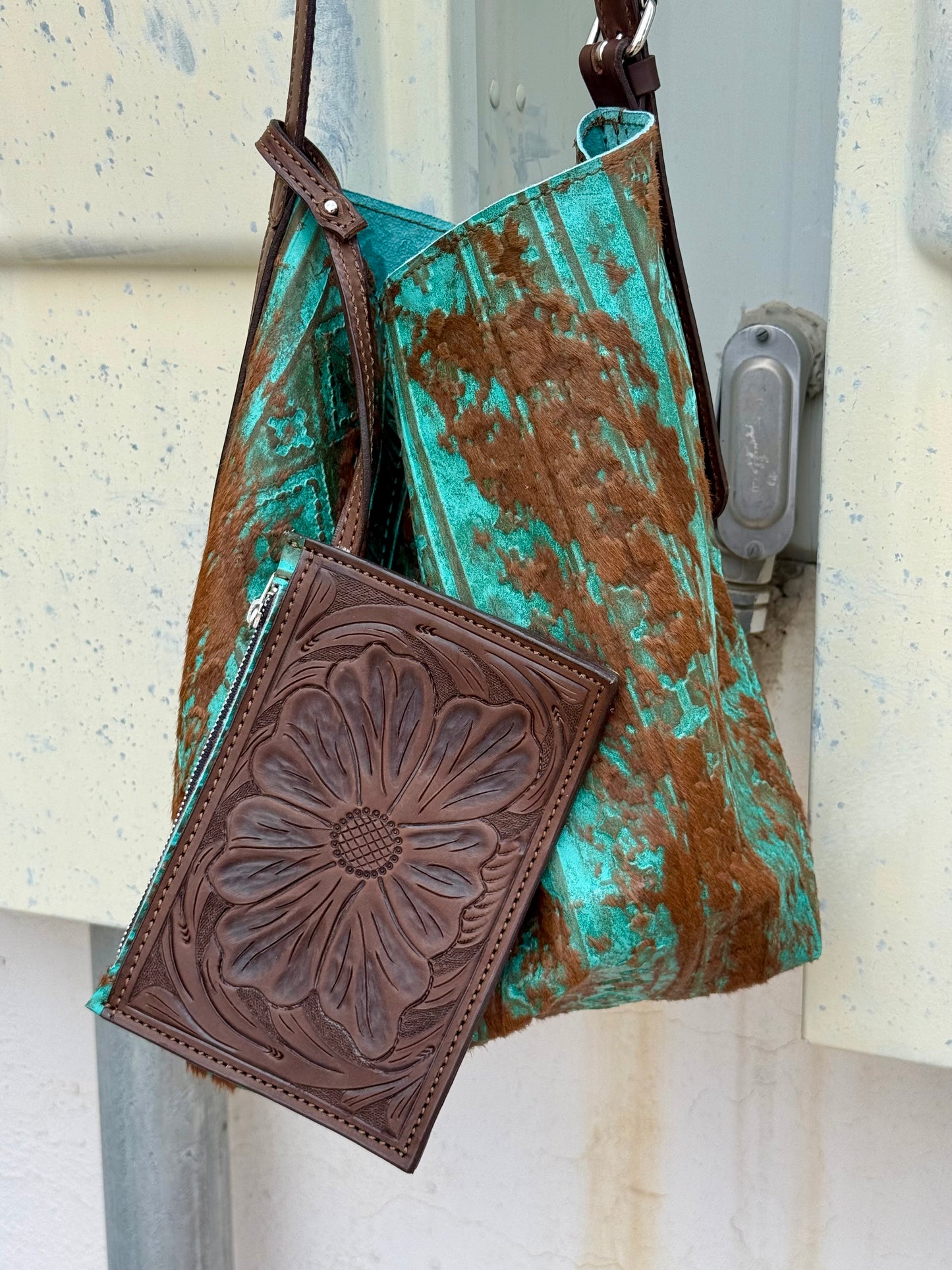 Livestock Tote- Patina