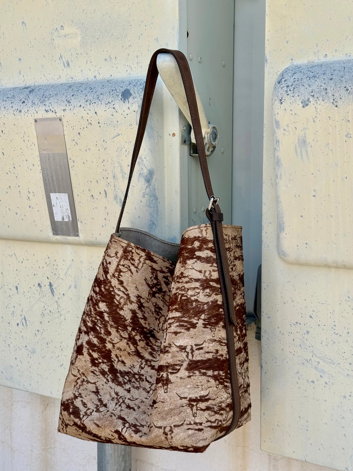 Livestock Tote- Longhorn