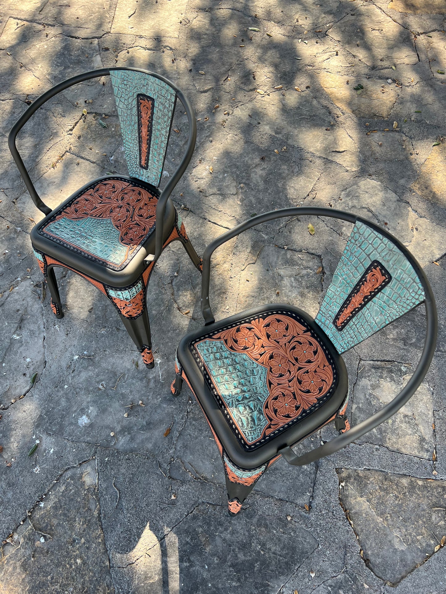 (STOCK!) SET OF 2 The Country Coffee Chairs- TURQUOISE GATOR