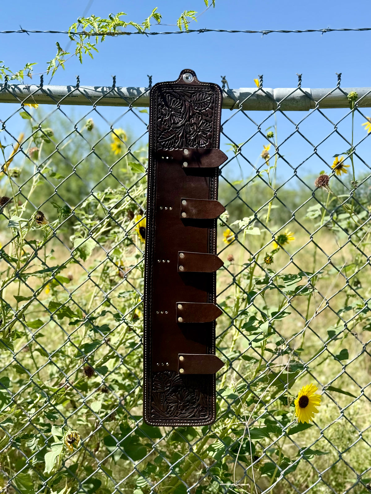 Trophy Buckle Holder | Wild Rose Chocolate