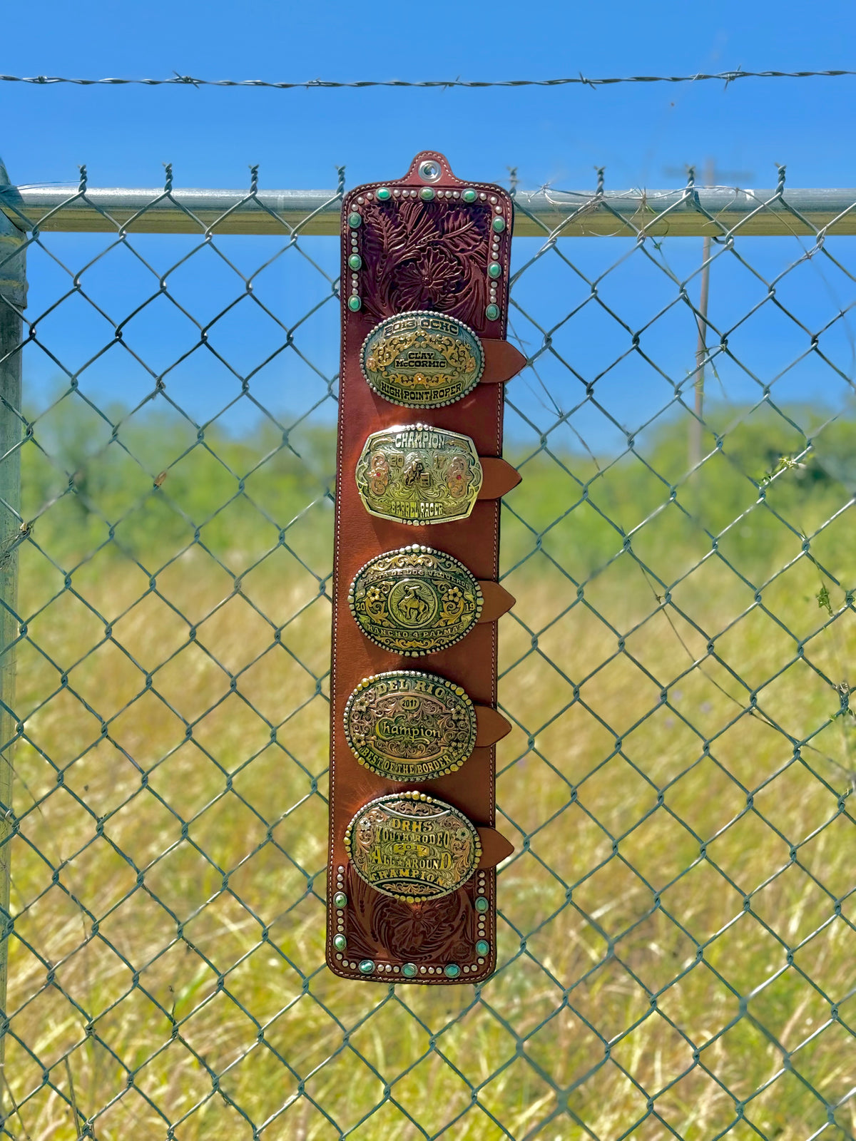 Trophy Buckle Holder | TP4