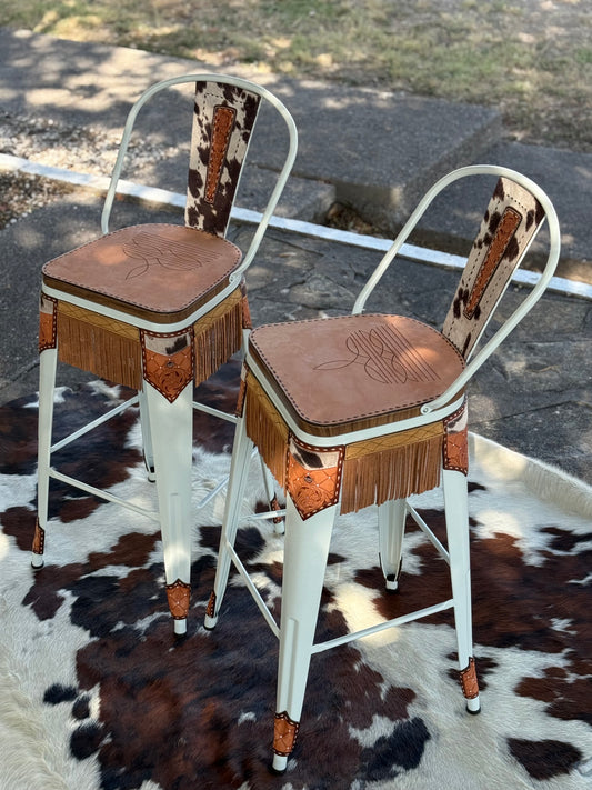 (STOCK) SET OF 2 30" WHITE SWIVEL BAR STOOL WITH GOLDEN COWBOY STITCH & FRINGE