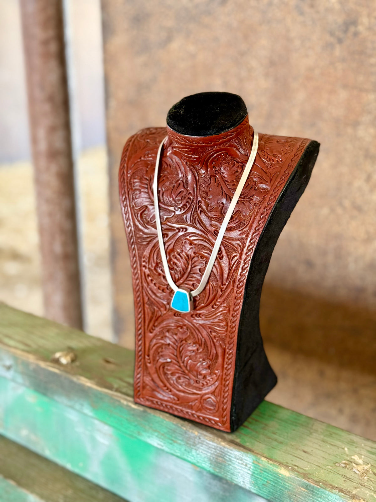 Necklace Stand | Oakleaf