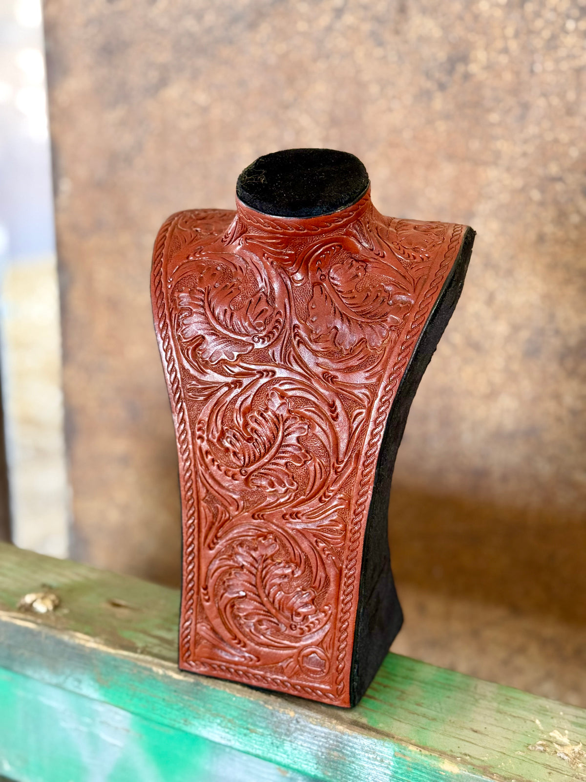Necklace Stand | Oakleaf