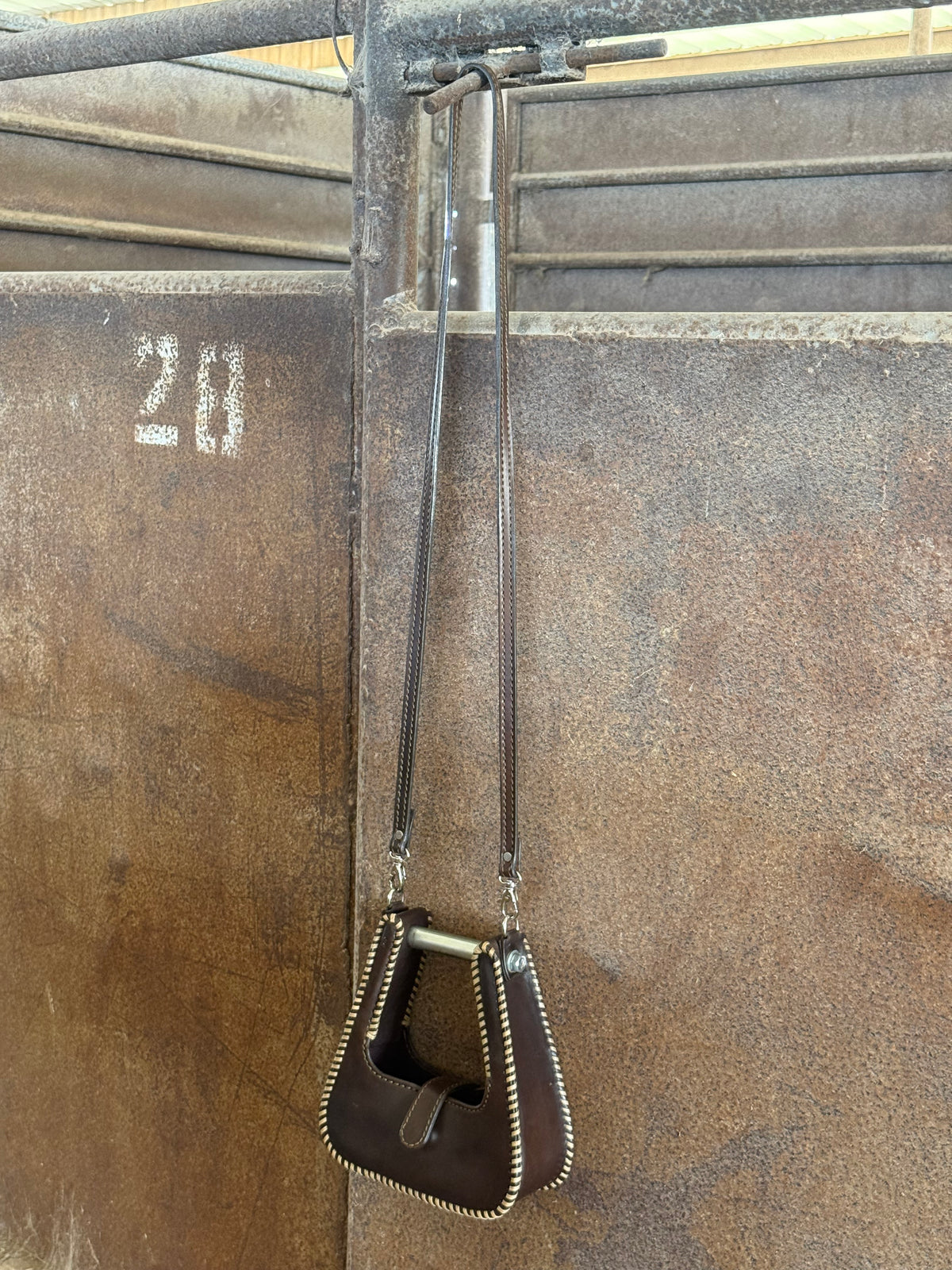 The Stirrup Purse | Chocolate