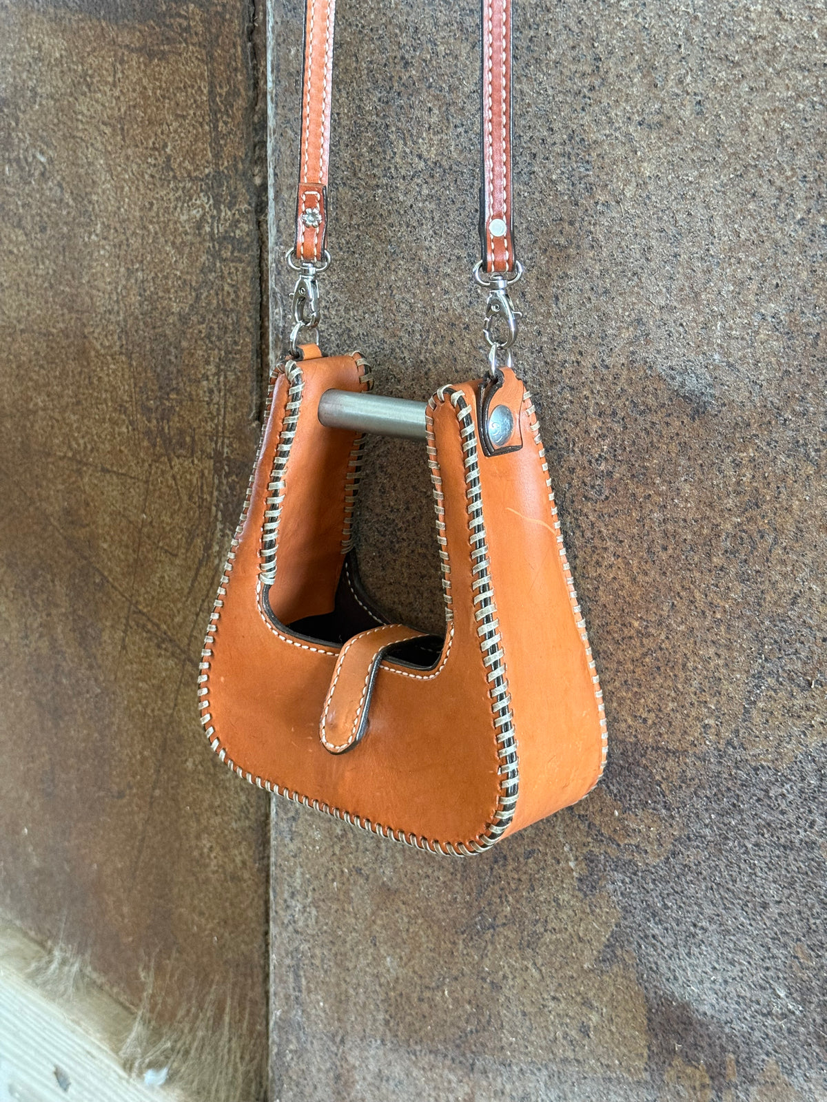 The Stirrup Purse | Golden