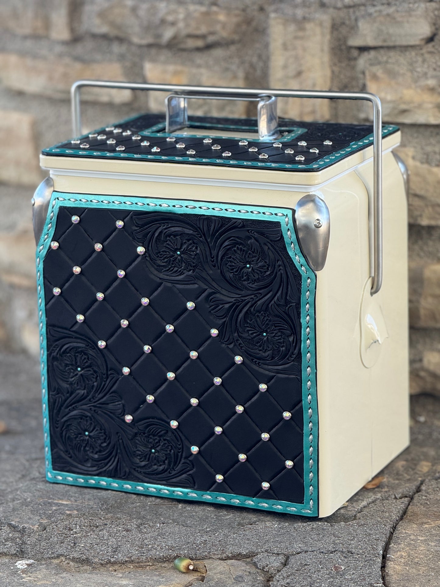 Retro Rodeo Cream Cooler- Rhinestone in black